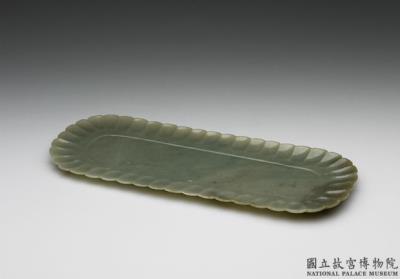 图片[2]-Jade plate with floral rim. India-China Archive